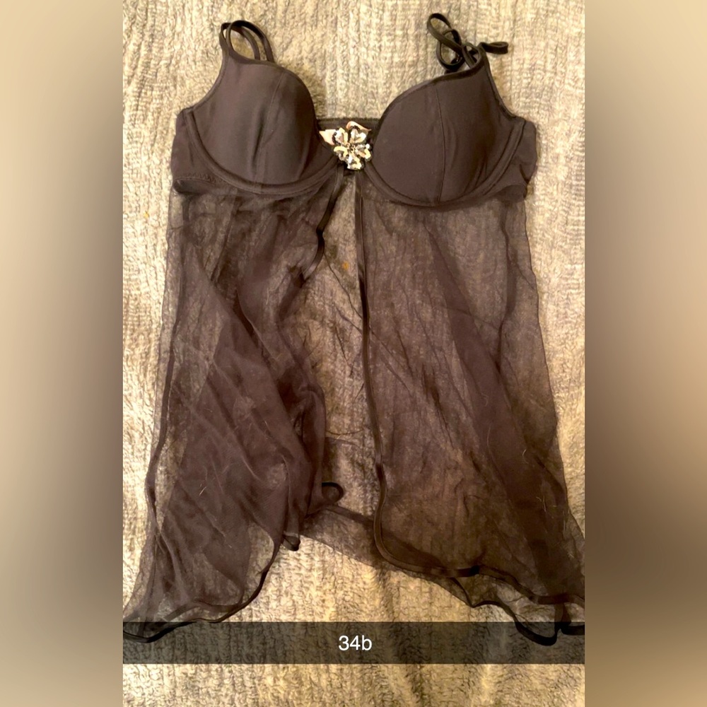 Size 34b Victoria secret baby doll